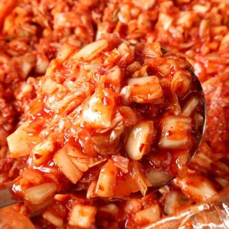 행복한김치슬라이스다진김치(중국산)종이박스포장 볶음밥용국수고명용부대찌개만두속무르지않음 이미지