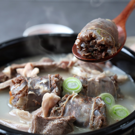 먹판사 순대국 700g 3봉 큰사이즈 순대와 돼지부속이 넉넉한 푸짐한 양