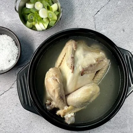명품왕삼계탕(웅추)1kg 3봉 식자재레토르트식품 이미지