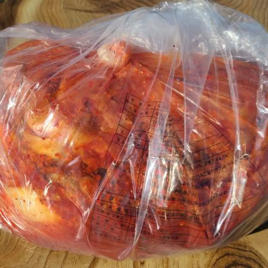햇뜰김치10kg 배추포기김치 (무르지않음, 숙성지아님)종이박스포장 업소용 식자재업계 최상품 김치 이미지