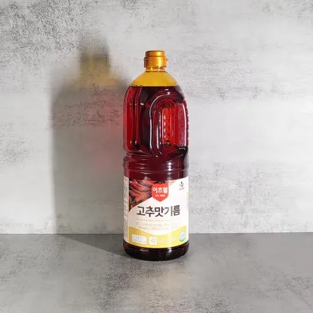 이츠웰 고추맛기름 1.8L x 8개  매운 고추씨기름 이미지