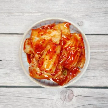 햇뜰  썰은맛김치10kg 배추포기김치 (무르지않음, 숙성지아님)업소용 식자재 중국산 수입 대용량 이미지