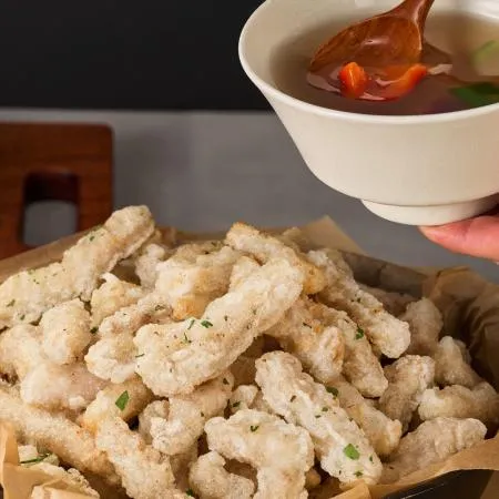먹판사 쫀득탕수육 1kg(65~75개입)x1봉 한입에 느껴지는 바삭하고 쫀득한 식감 이미지