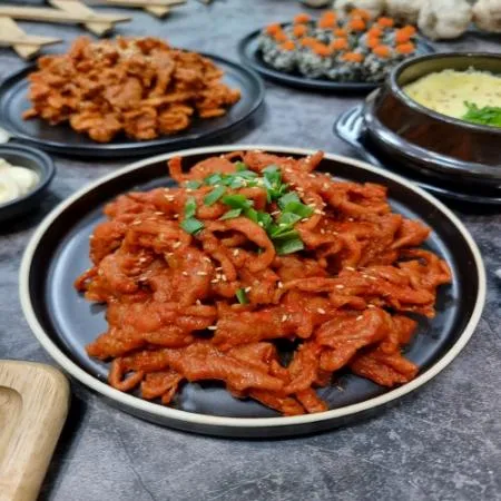 숯불 직화 무뼈 닭발 이미지