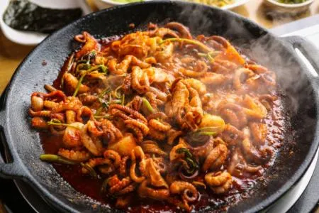 [박스판매] 쭈꾸미 8미 180g 12팩 2.16kg 냉동 주꾸미 이미지