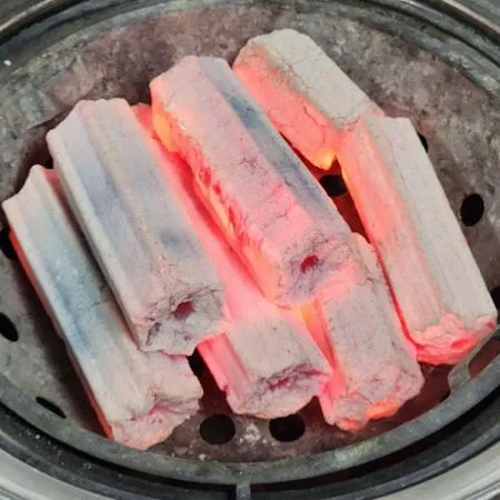 [비제이무역 밝은참숯] 라오스 열탄 6.5kg 이미지