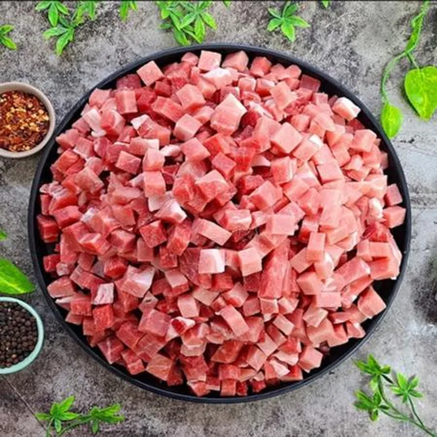 돼지 뒷다리 후지 짜장 카레 1.5cm큐브모양 2kg 업소용 이미지