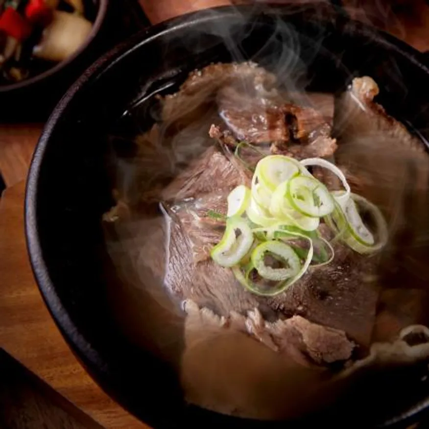뼈없는 한우갈비탕(고기포함) 800g 업소용 이미지
