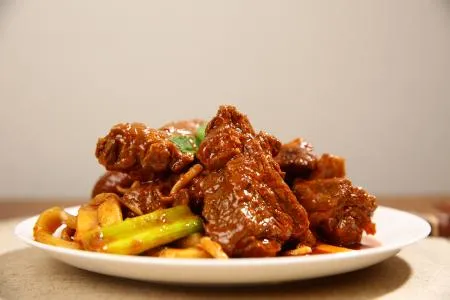 돼지갈비찜(매운) 600g 이미지