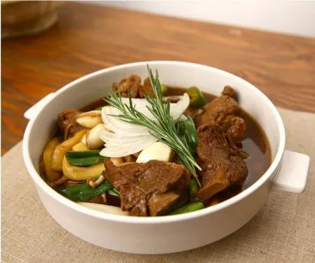 돼지갈비찜(간장) 600g 이미지