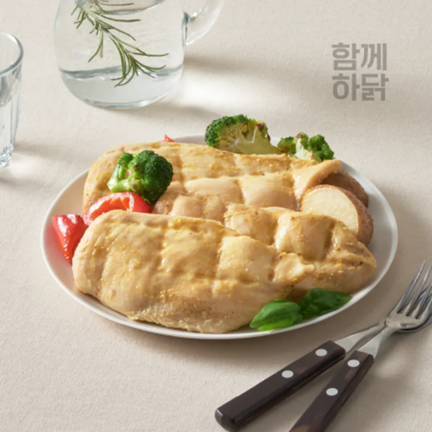 함께하닭 맛있는 스팀 헬스 닭가슴살 커리커리맛 100g 이미지
