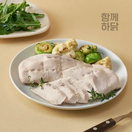 함께하닭 맛있는 스팀 헬스 닭가슴살 수제찐저염맛 100g  이미지