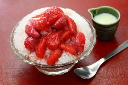 냉동 딸기 홀 1kg 냉동 과일 딸기스무디 빙수 요거트 이미지