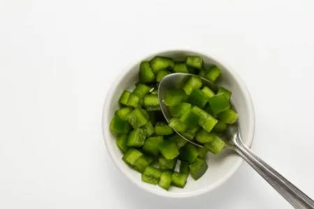 [초록] 마당발 청피망 [다이스] 1kg 냉동피망 100% 중국산 이미지