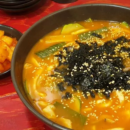 웰컴킹 강릉 새뱅이 장칼국수 250g 칼국수 밀키트 이미지