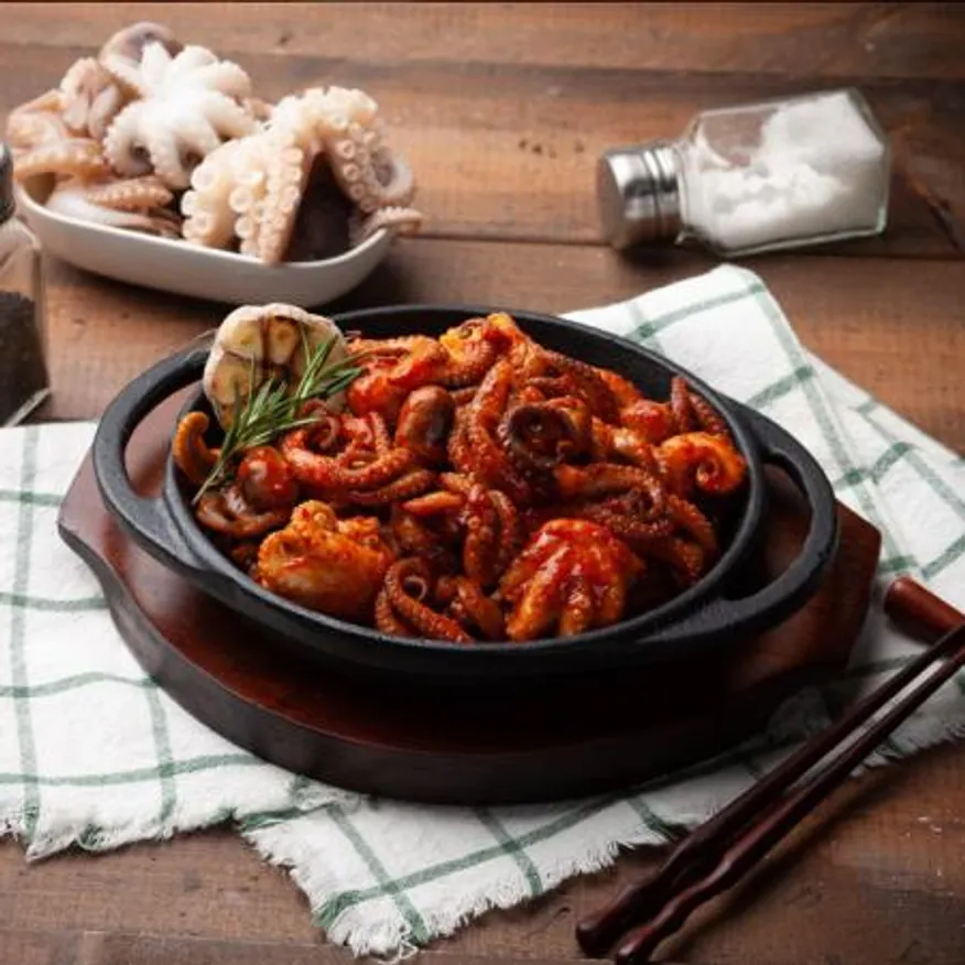 웰컴 킹불쭈꾸미 양념 쭈꾸미볶음 300g 캠핑 밀키트 30팩 1box 이미지
