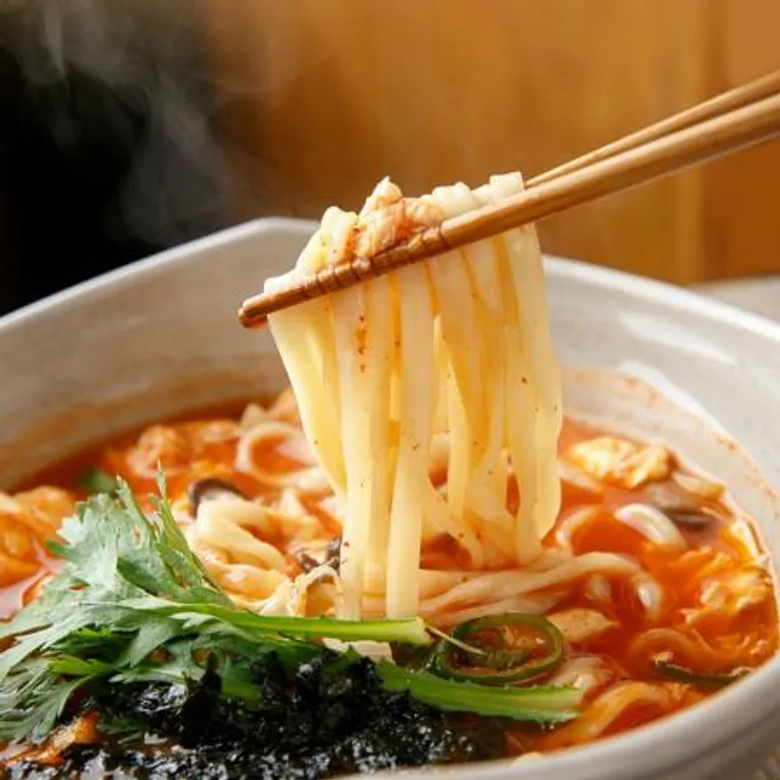 웰컴킹 강릉 새뱅이 장칼국수 250g 칼국수 밀키트 이미지