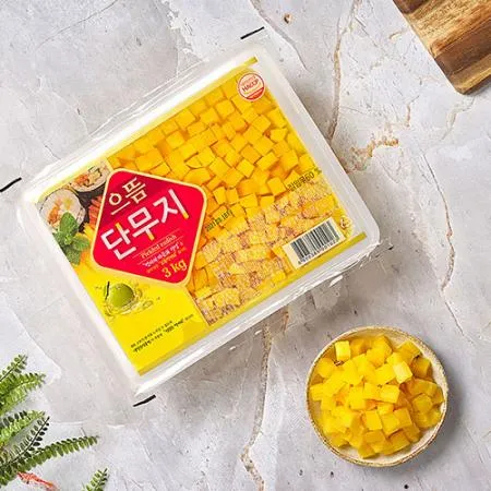 으뜸 깍뚝단무지 3kg 4팩(1박스) 으뜸 농산 으뜸엘엔에스 으뜸에프에스 이미지