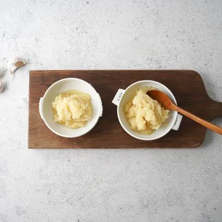 황보마을 다진마늘 중국산 1kgX10개 1박스 냉동 이미지