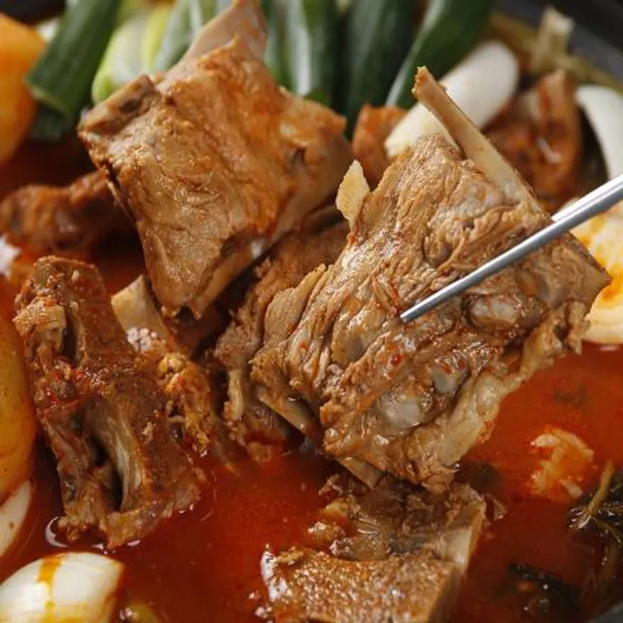 돈등뼈(냉동) 탕.찜용 1kg (국내산) 이미지