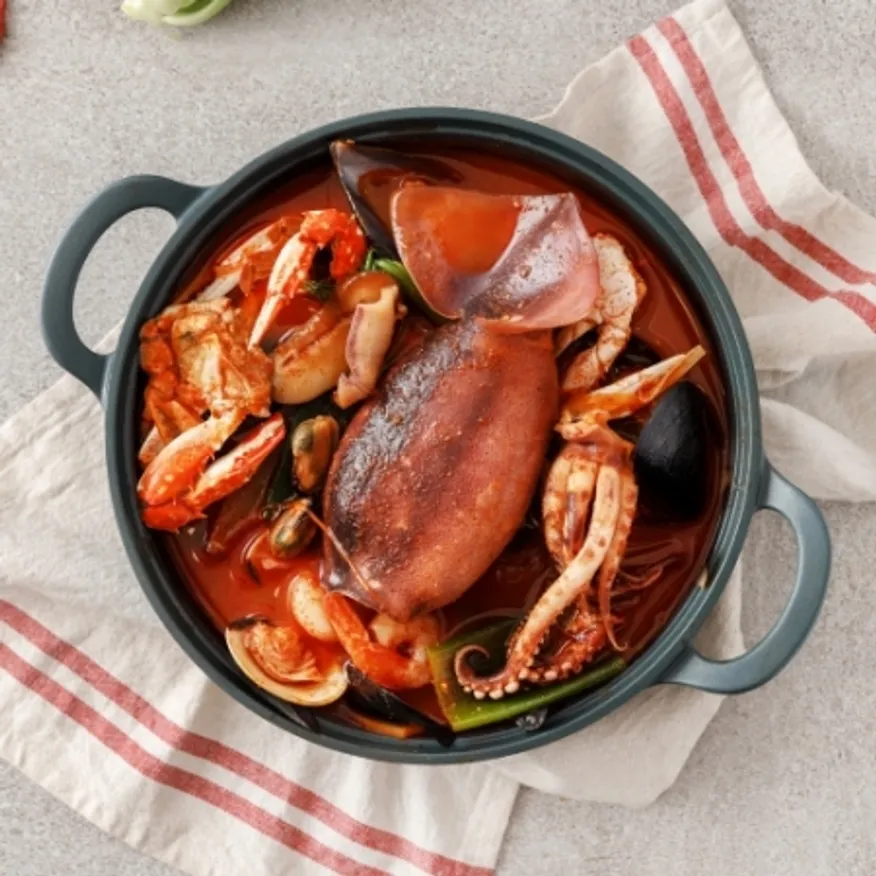 통오징어 해물짬뽕탕 650g *면세 밀키트 간편식 캠핑 술안주 이미지