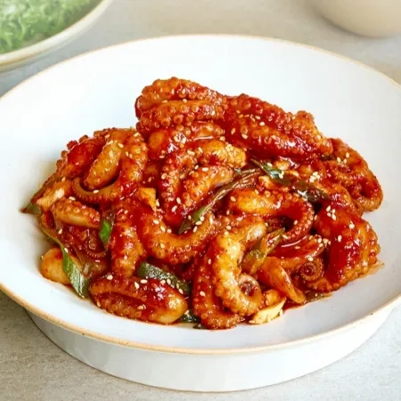 홍대쭈꾸미(약간매운맛) 500g 술안주 호프 펍